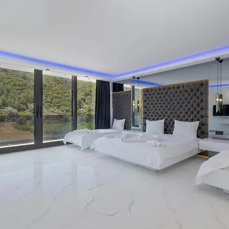 Luxury With Spacious Garden *