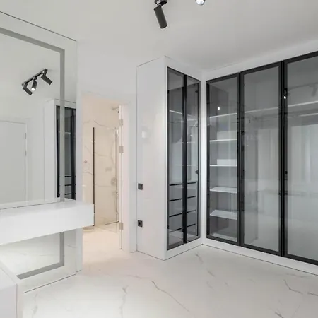 Luxury With Spacious Garden Κας