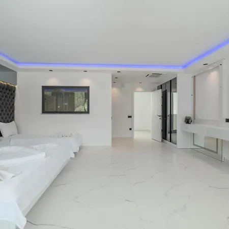 Luxury With Spacious Garden Вилла Каш